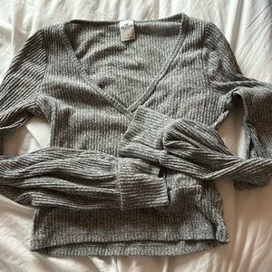 cute hollister long sleeve